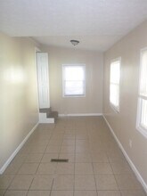 837 McKinley Ave in Akron, OH - Foto de edificio - Building Photo