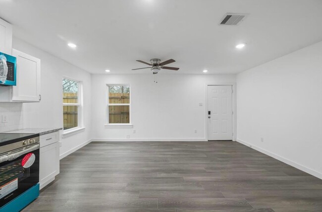 7804 Crestview Dr in Houston, TX - Building Photo - Building Photo