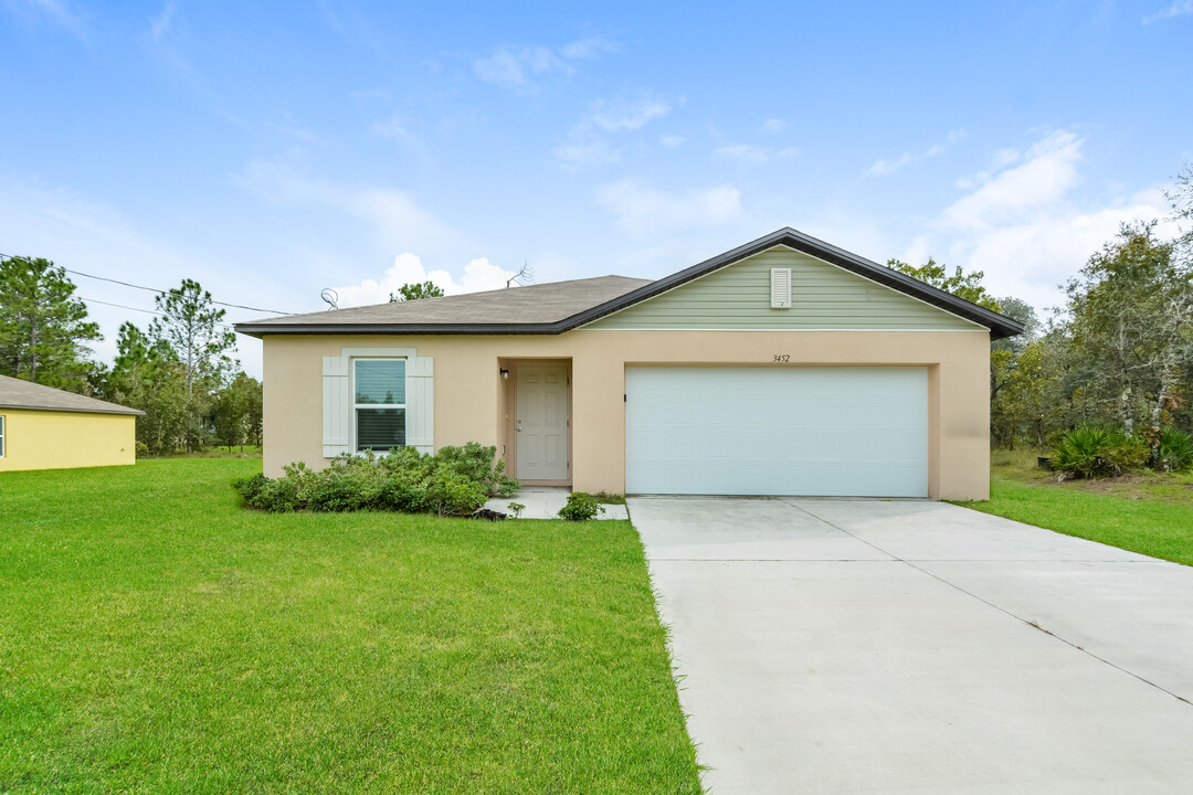 3452 N Nieman Pl in Citrus Springs, FL - Building Photo