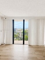 1470 NE 123rd St in North Miami, FL - Building Photo