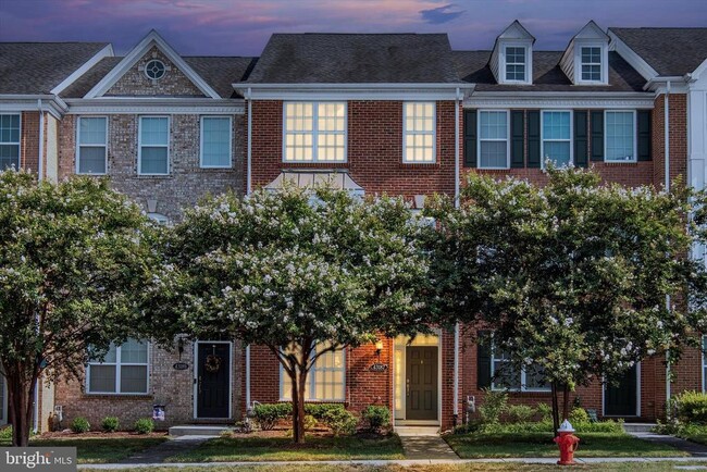 property at 43187 Loudoun Reserve Dr