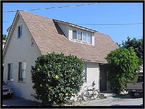 25127-25129 Oak St in Lomita, CA - Building Photo - Building Photo