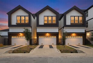 2108 Beall St in Houston, TX - Building Photo