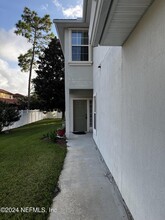 1111 Southern Mill Ct in Jacksonville, FL - Foto de edificio - Building Photo