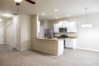 5817 Grande River Rd in College Park, GA - Building Photo - Building Photo