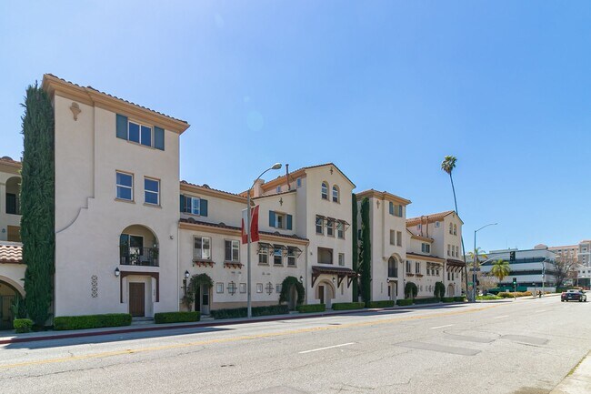 620 E Walnut St in Pasadena, CA - Building Photo - Building Photo