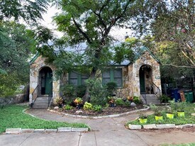 1204 W 22nd St in Austin, TX - Building Photo