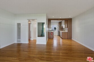 853 12th St in Santa Monica, CA - Building Photo - Building Photo