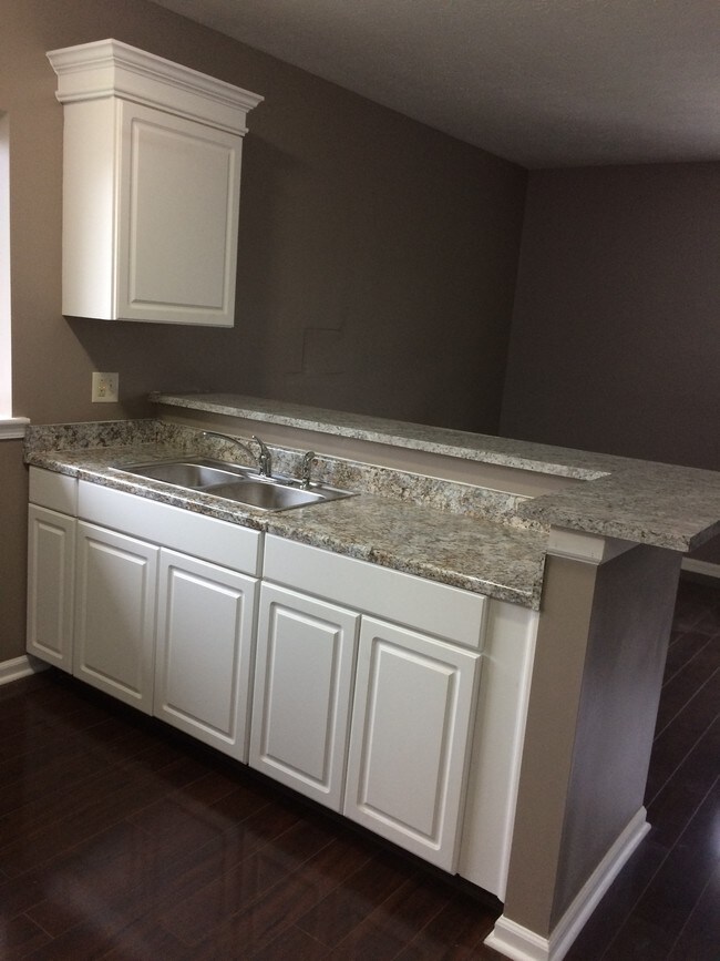 Mereb View Apartments in Indianapolis, IN - Building Photo - Building Photo