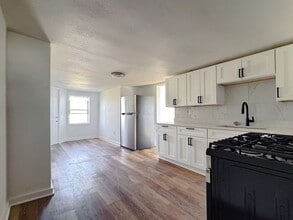 1746 Chatham St in Racine, WI - Building Photo - Building Photo