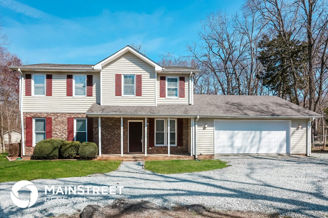 223 Crestview Dr in Durham, NC - Building Photo