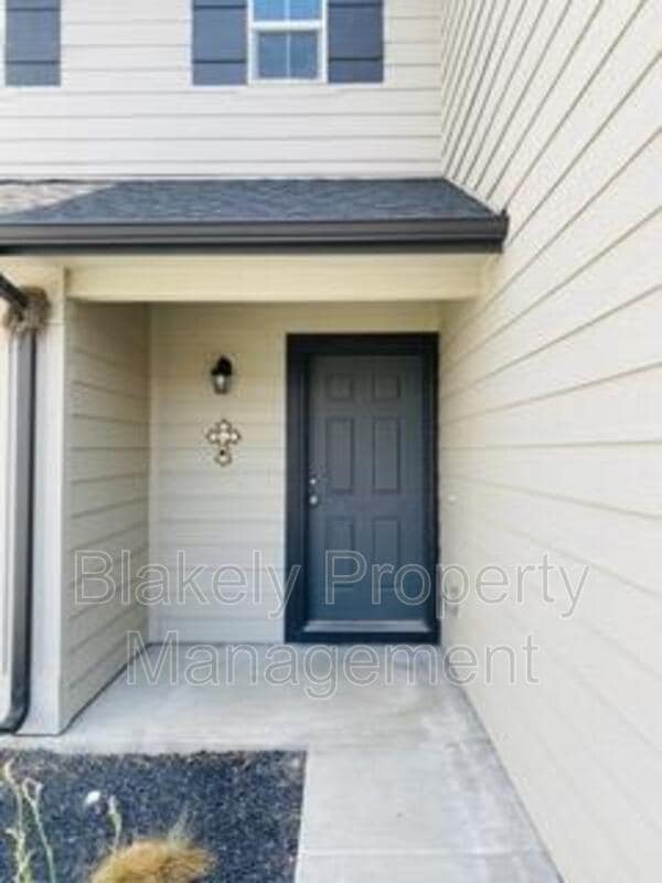 13513 Palm Beach Dr in Caldwell, ID - Building Photo - Building Photo
