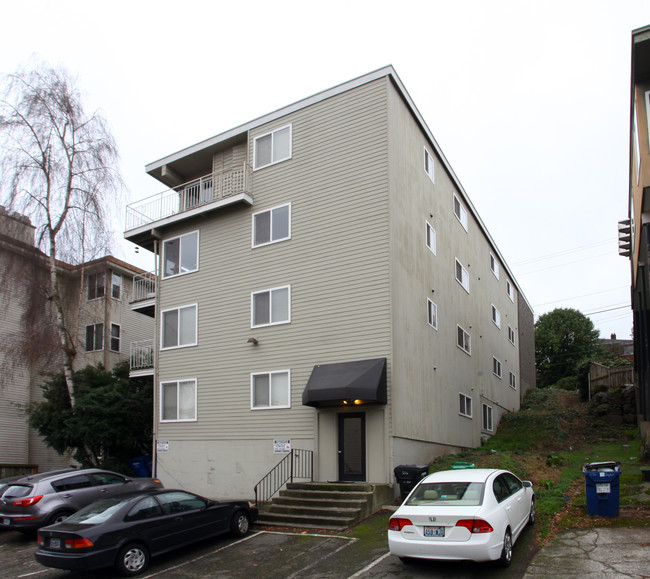 Townview Apartments in Seattle, WA - Building Photo - Building Photo