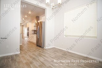 13717 Eccles Rd in El Paso, TX - Building Photo - Building Photo
