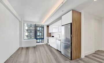 224 E 135th St in Bronx, NY - Building Photo - Building Photo