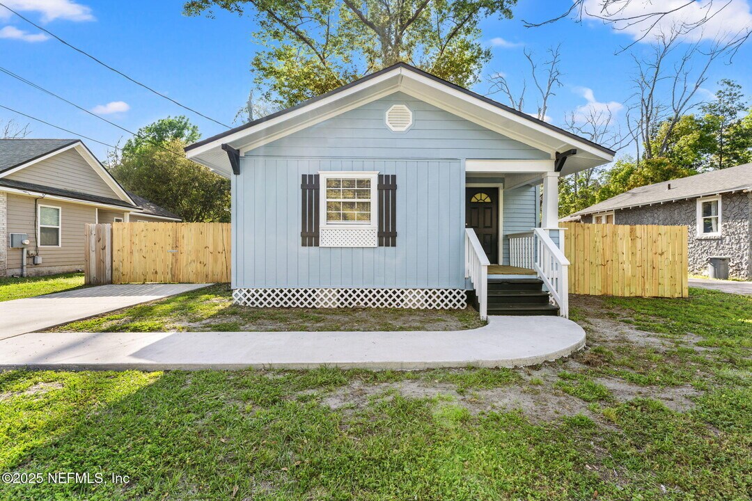 750 Saranac St in Jacksonville, FL - Building Photo