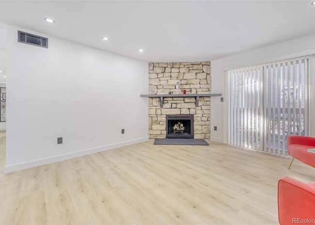 4400 S Quebec St, Unit W 106 in Denver, CO - Foto de edificio - Building Photo