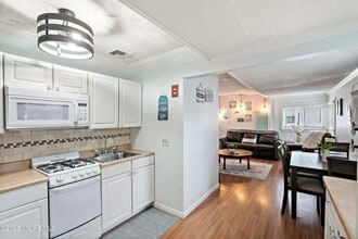304 Bay Blvd in Seaside Heights, NJ - Building Photo - Building Photo