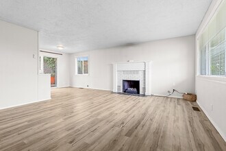 608 Wabash Ave in Medford, OR - Building Photo - Building Photo