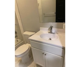 833 N Fulton Ave in Baltimore, MD - Foto de edificio - Building Photo