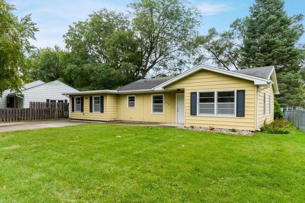 2115 Ferndale Ave in Ames, IA - Foto de edificio