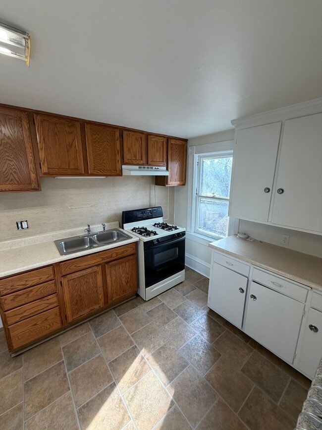 property at 829 Jackson St