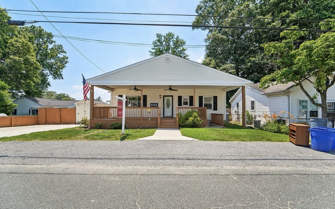 1306 Third Rd, Unit 1306 third rd in Middle River, MD - Foto de edificio