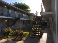 Colonial Arms in Yuba City, CA - Foto de edificio - Building Photo