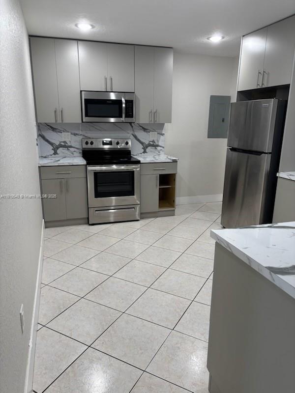 846 W 31st St in Hialeah, FL - Building Photo - Building Photo