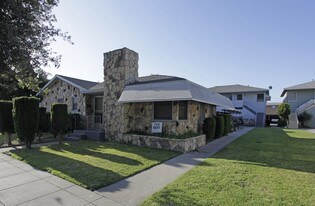 1112 W Broadway in Anaheim, CA - Building Photo