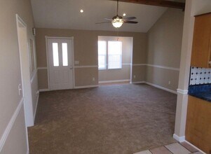 1551 Ridgemont Dr in La Vergne, TN - Building Photo - Building Photo