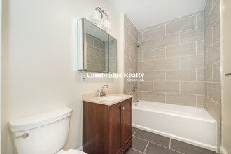 299 Alewife Brook Pky, Unit 2T in Somerville, MA - Building Photo - Building Photo