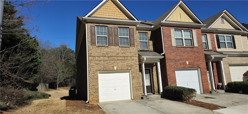 3960 Isaac Ct in Lilburn, GA - Building Photo