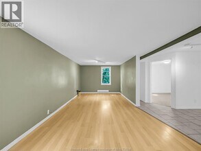 758 Pierre Ave in Windsor, ON - Building Photo - Building Photo