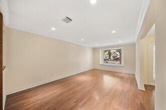 4419 Grass Valley St in Houston, TX - Building Photo - Building Photo