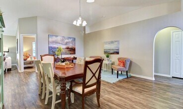 90 Reeding Ridge Dr E in Jacksonville, FL - Foto de edificio - Building Photo