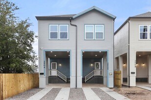 2918 Mandeville St in New Orleans, LA - Building Photo