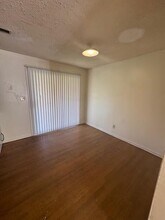 205 Kristin Dr in Greenville, NC - Building Photo - Building Photo