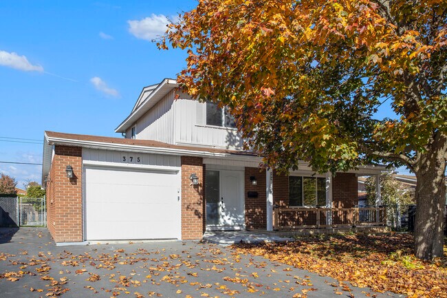 375 Hatfield Crescent in Ottawa, ON - Building Photo - Building Photo