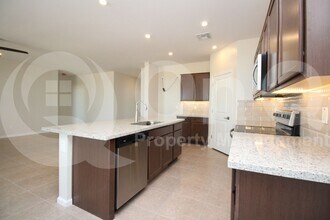 2050 E Piedmont Pl in Casa Grande, AZ - Foto de edificio - Building Photo