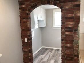 172 N Roys Ave in Columbus, OH - Building Photo - Building Photo