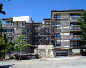 Voyager View Apartments in Seattle, WA - Building Photo - Building Photo