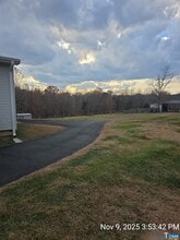 912 Hunters Lodge Rd in Troy, VA - Building Photo - Building Photo