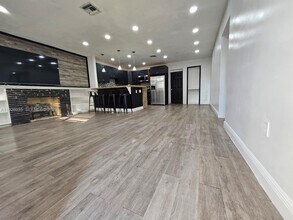 19601 NE Miami Ct in Miami, FL - Building Photo - Building Photo