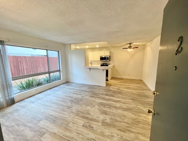 3419 Keystone Av, Unit 19 02 in Los Angeles, CA - Building Photo - Building Photo