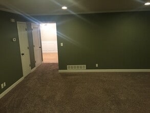 548 NW 17th Cir in Lincoln, NE - Building Photo - Building Photo