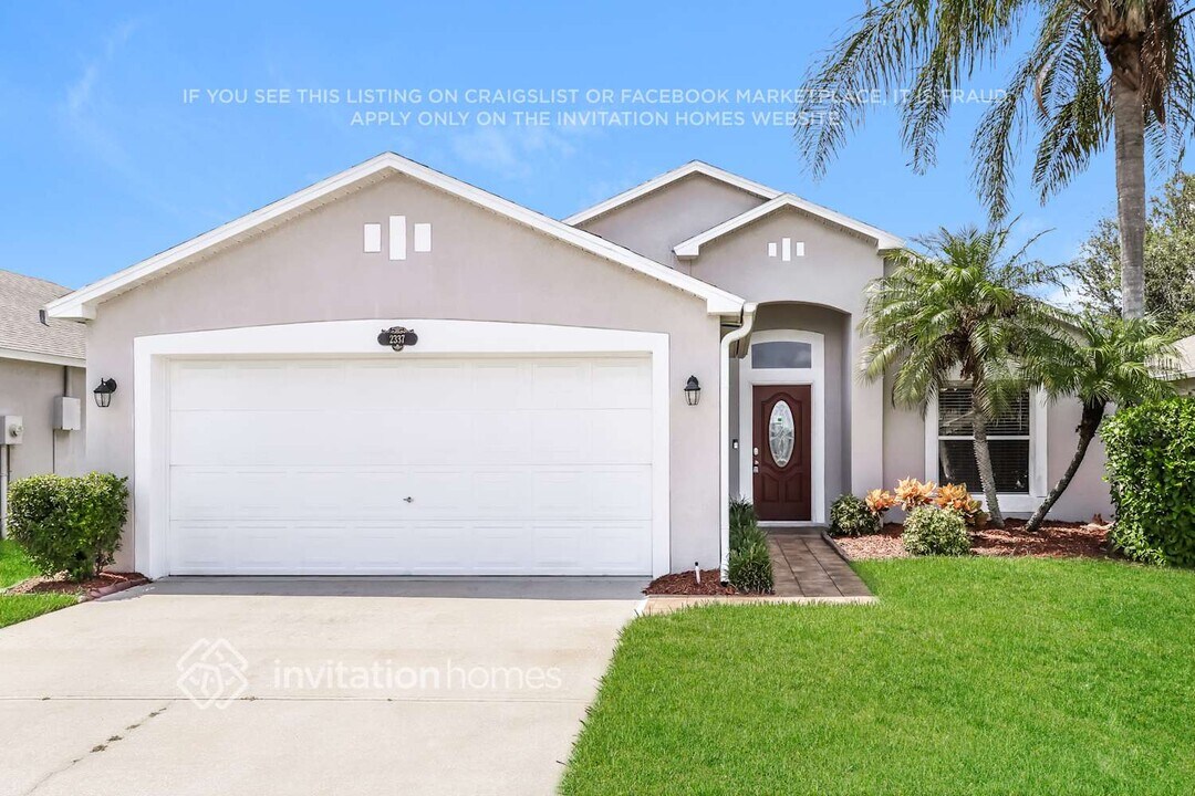 2337 Deercroft Dr in Melbourne, FL - Building Photo