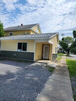 35 Orchard St, Unit 1 in Fredonia, NY - Building Photo