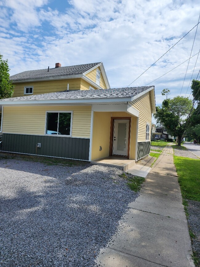 35 Orchard St, Unit 2