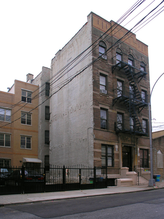 1295 Union Ave in Bronx, NY - Foto de edificio - Building Photo